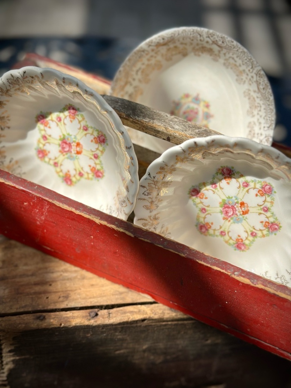 Vintage Franklinware Berry Bowls Set 3 Ivory Floral 22K Gold Cottagecore